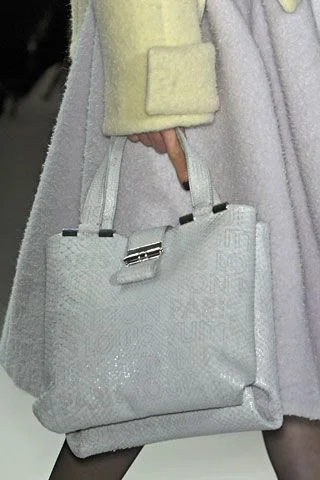 Look 18